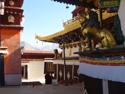 Lhasa temple
