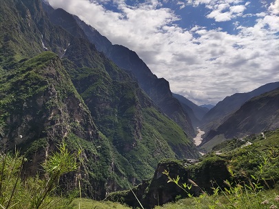 Tiger leaping gorge Yunnan