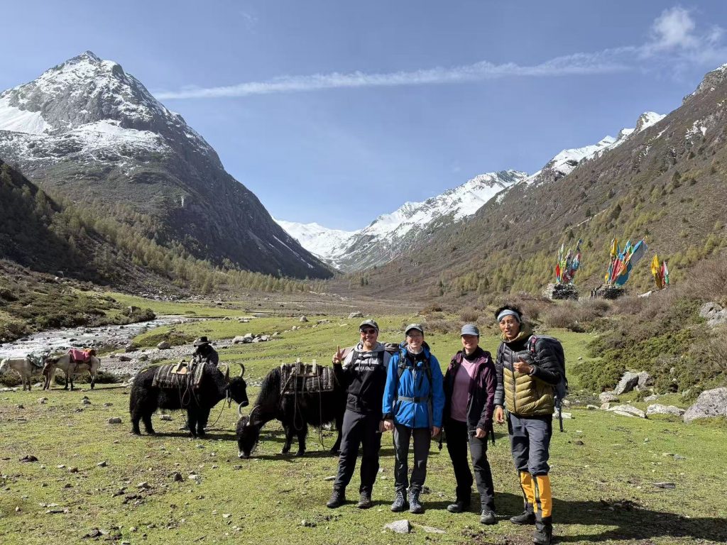 Sichuan mountain trek